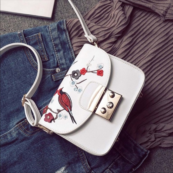 BOUTIQUE Handbags - EMBROIDERY BIRD
